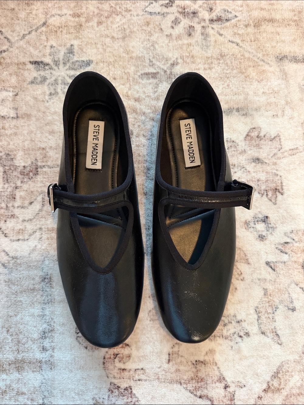 New - Steve Madden flats
